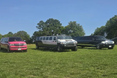 Luxury limo fleet Springfield MO — Unique Rides Transportation