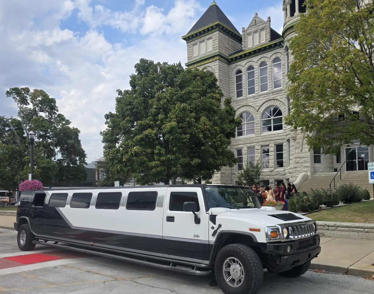 H2 Thunder Hummer Limo